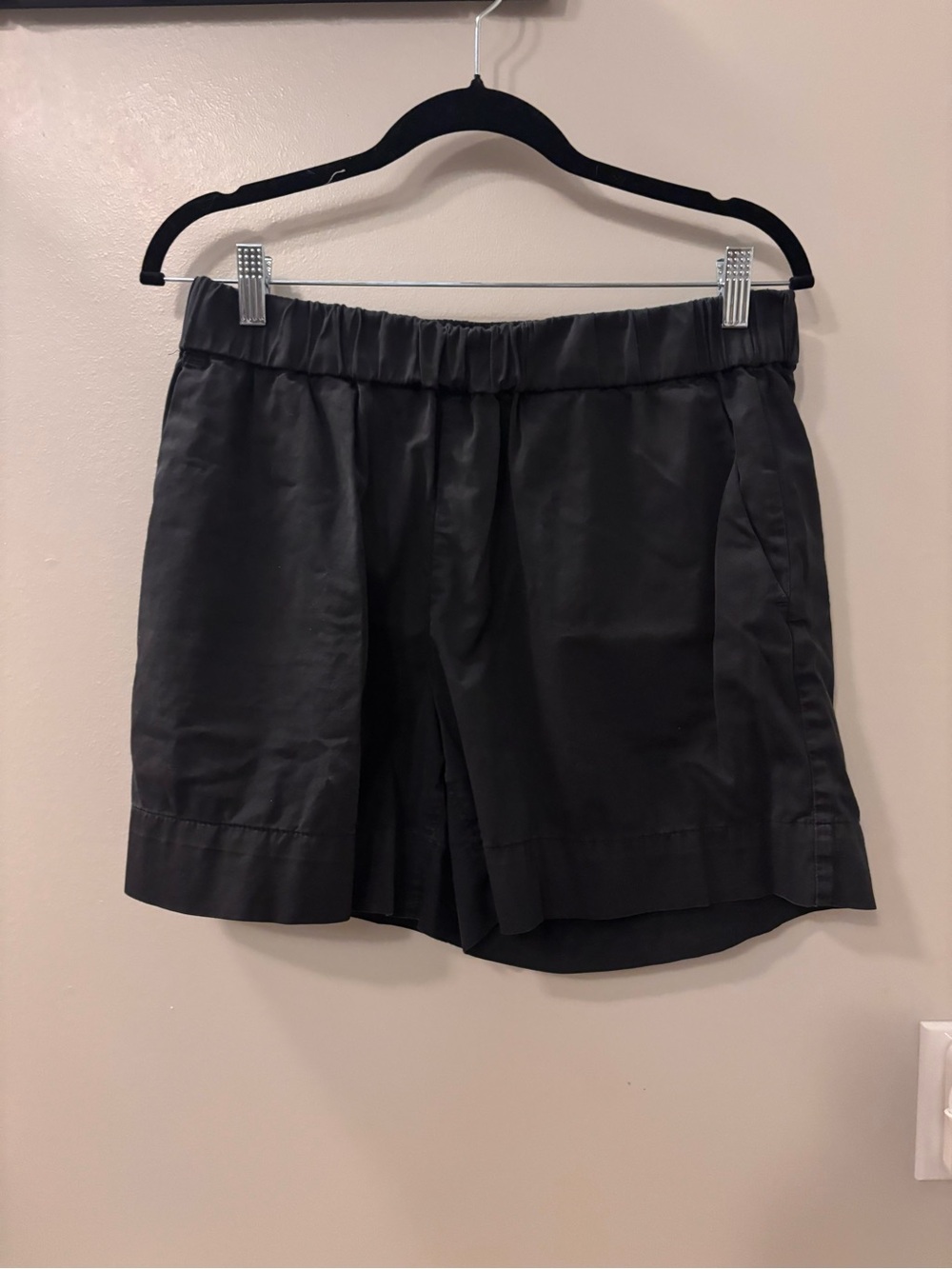 Everlane easy short